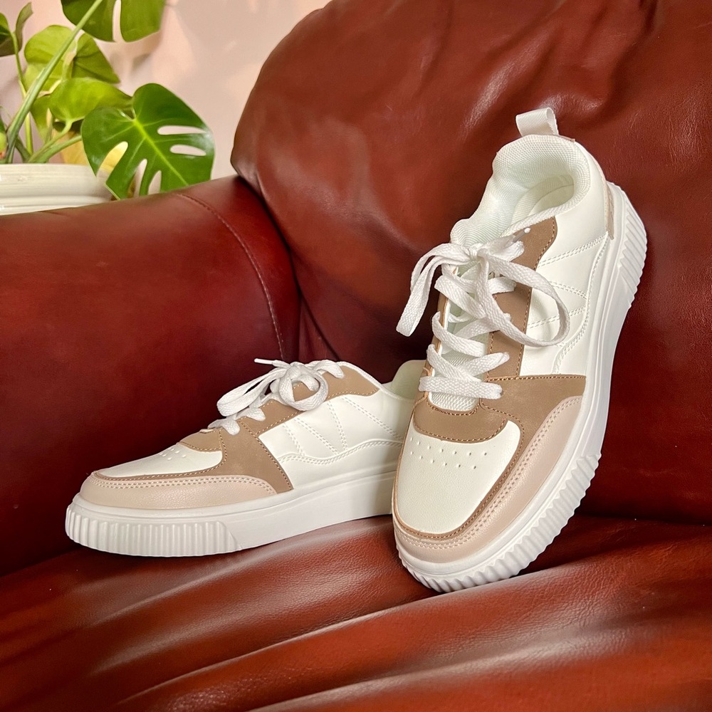Stylish Women's Sneakers in White and Tan